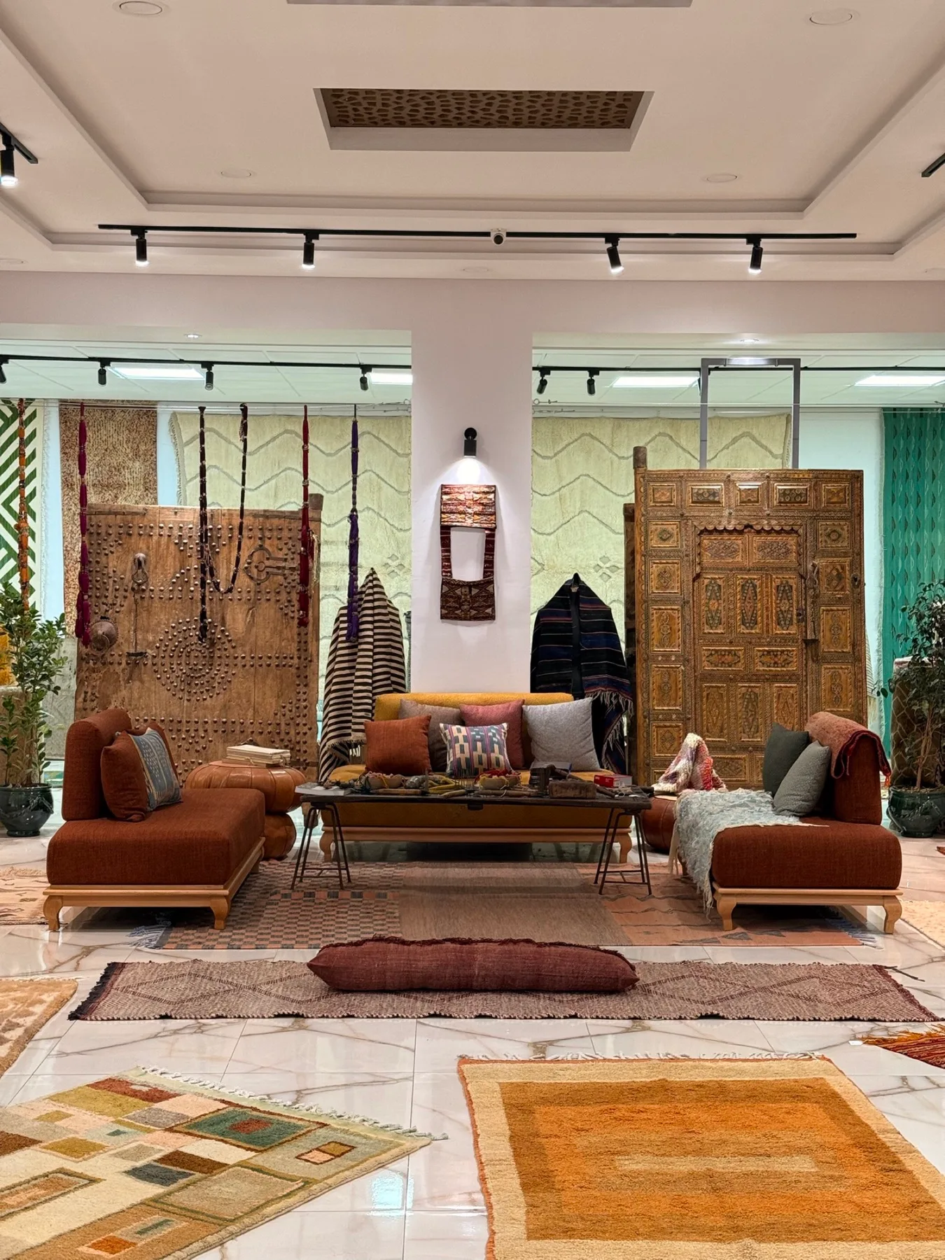 Furniture, rugs and art pieces developed with Moroccan artisans