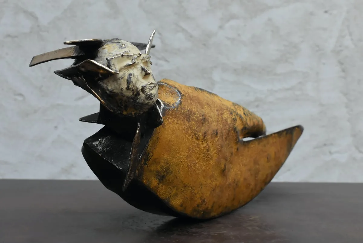 Bronze sculpture of Julien Allègre: Equinox — View 3