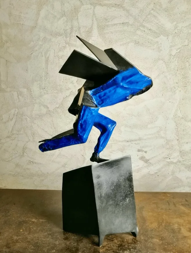 Sculpture Bronze de Julien Allègre : Victoire de Julien Allègre