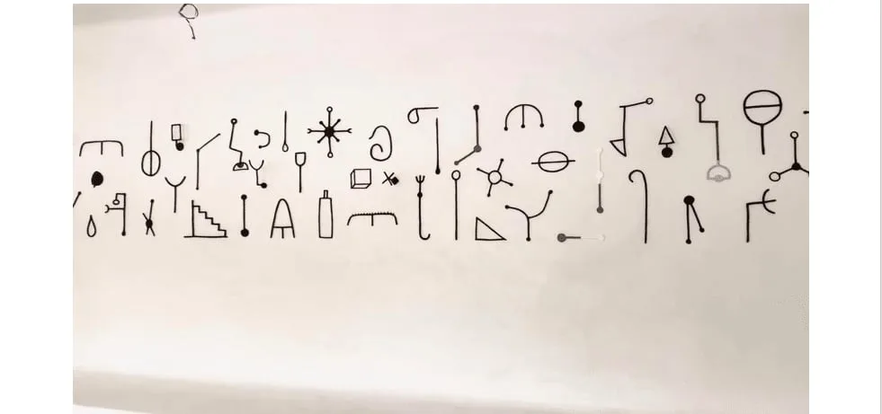 Alphabet en céramique noir de Natalie Rich — Vue 6