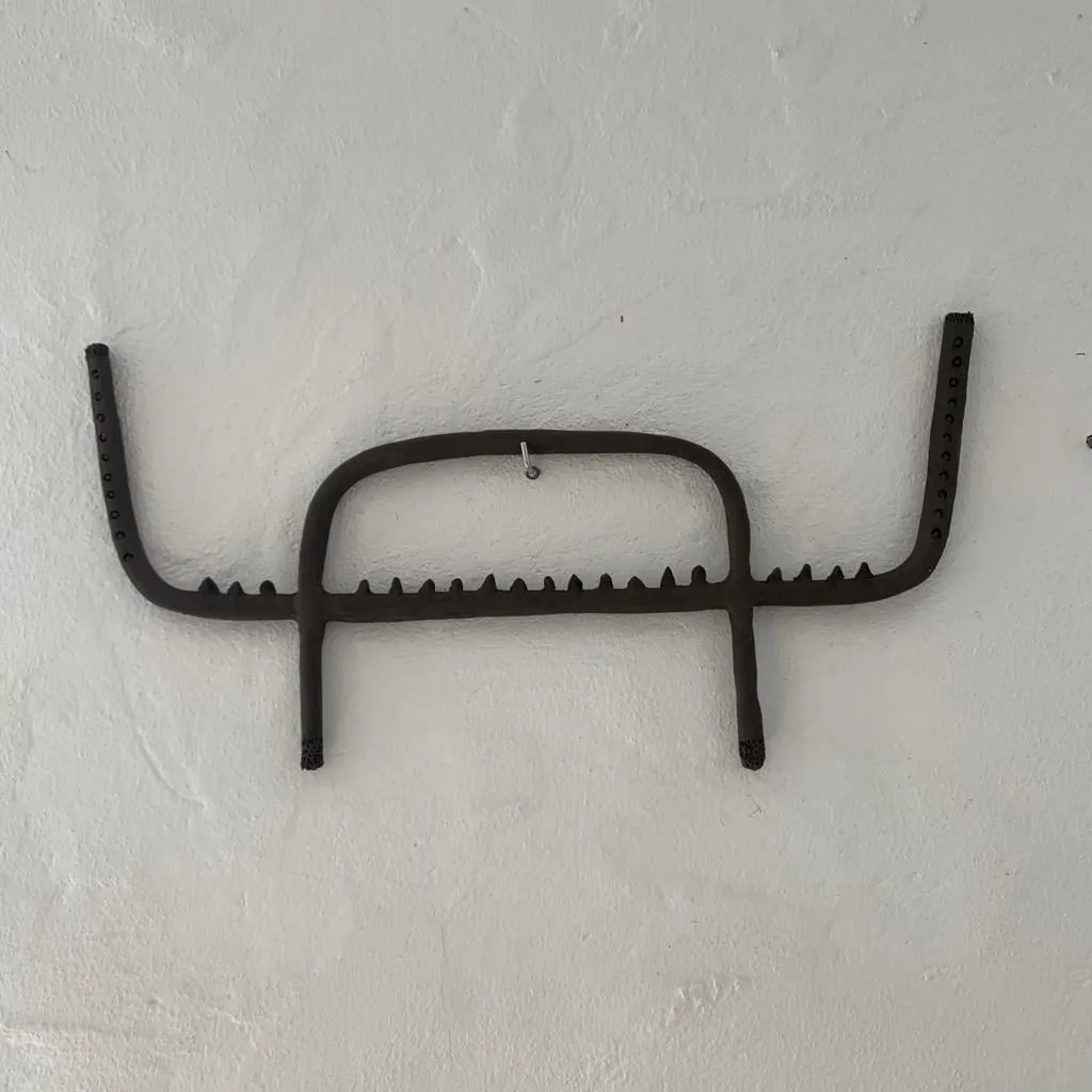 Alphabet en céramique noir de Natalie Rich — Vue 7