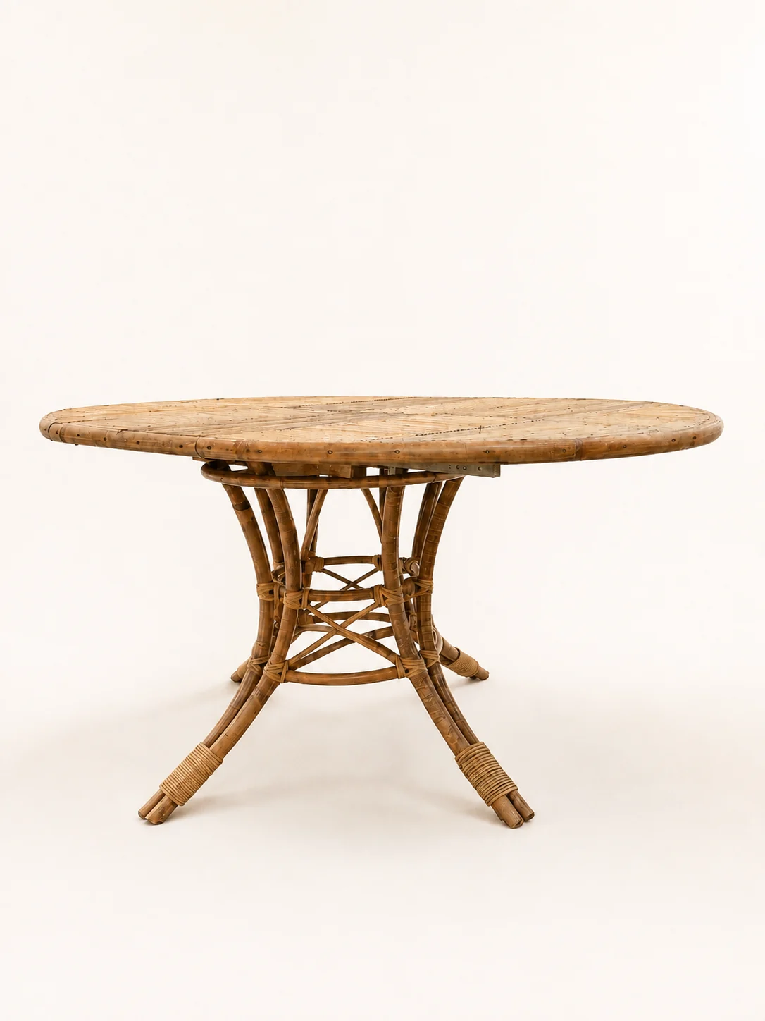 Table Audoux-Minet & 4 chaises McGuire · Vue 1